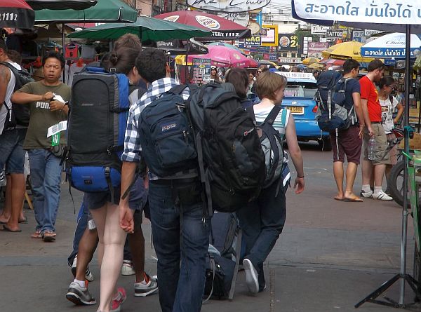 tips to travel safely