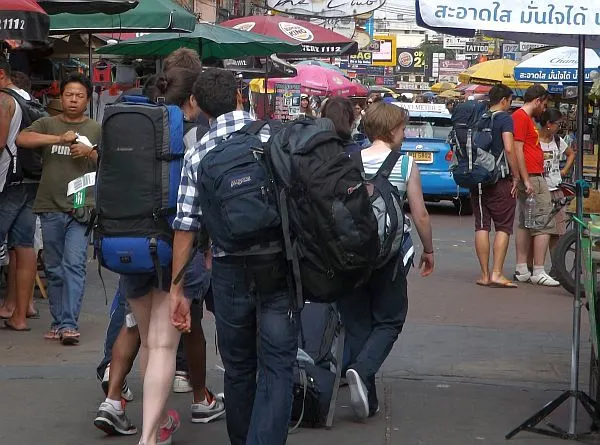 tips to travel safely