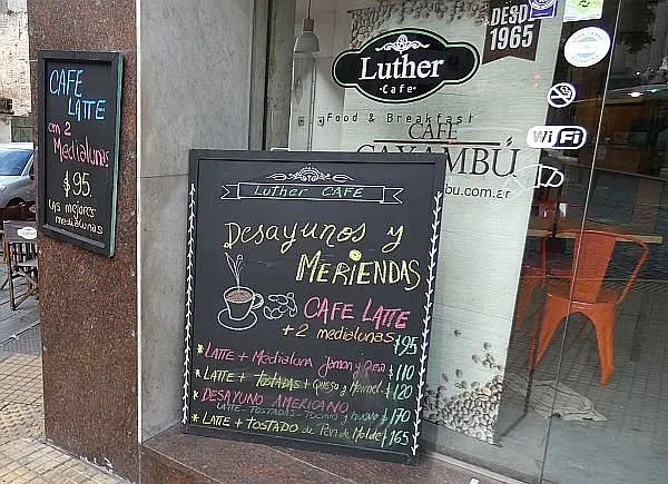 Argentine breakfast price in cafe