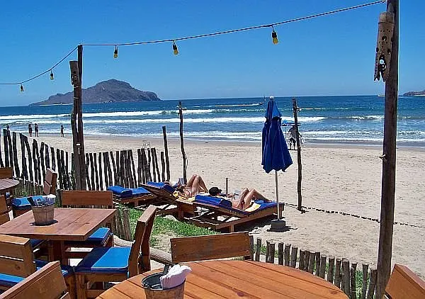 cheap place to retire on a beach