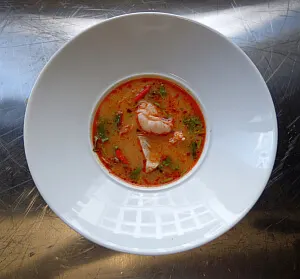 spicy tom yam koong