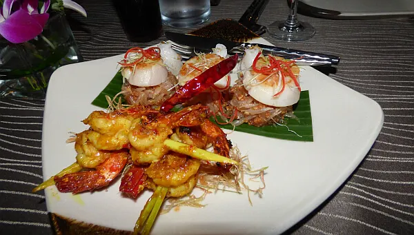 live in Thailand and eat well 