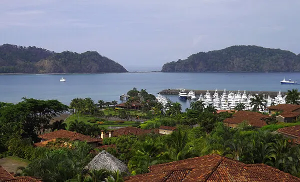 living abroad Central America