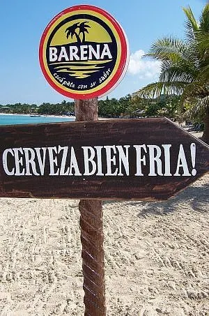 Retire on the beach on social security on Roatan Island