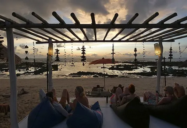 cheap travel articles about Thailand and elsewhere