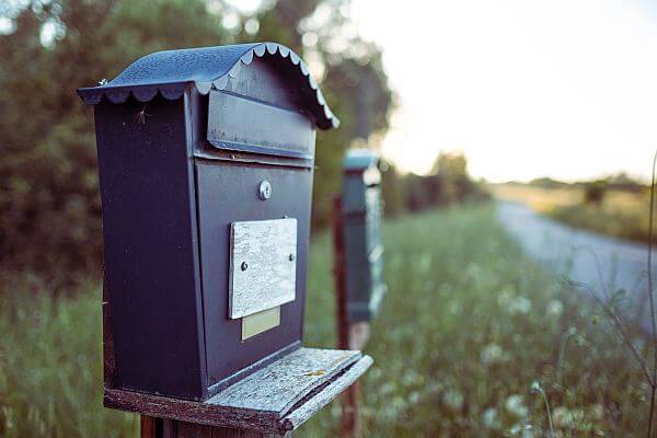 How to Handle Mailbox Rental When You Move Abroad