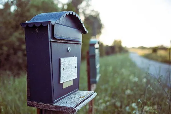 How to Handle Mailbox Rental When You Move Abroad