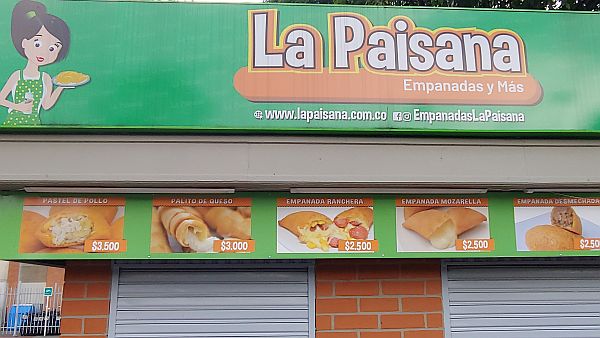 arepas and empanadas in Colombia