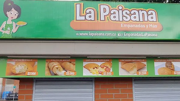 arepas and empanadas in Colombia