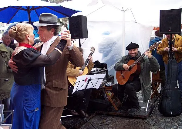 tango dancers San Telmo feria