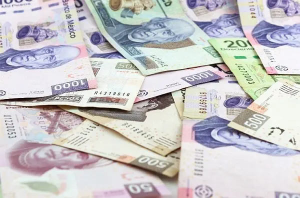 Mexican pesos in a cash society