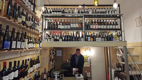 Tempus Vini wine shop tasting Sofia