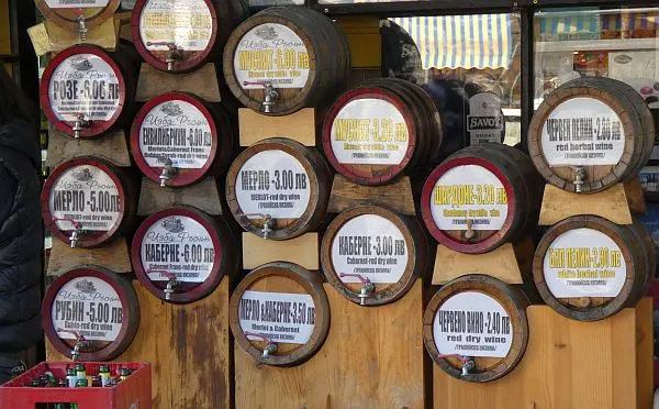 Bulgarian wine in bulk
