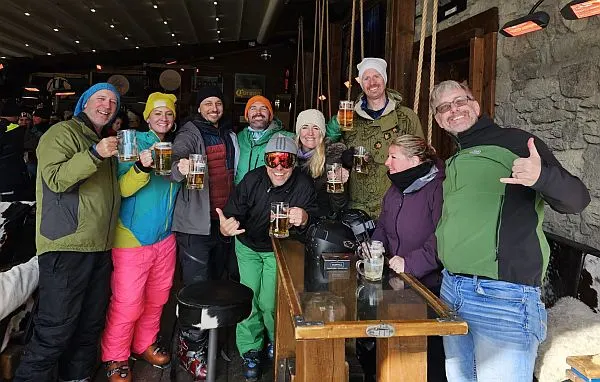 apres ski bar in Bansko by the gondola