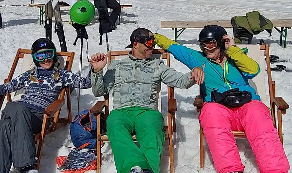 sunny spring skiing in Borovets