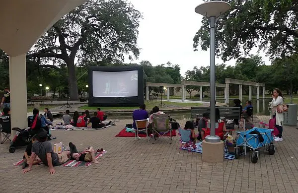 free San Antonio - movies in the park