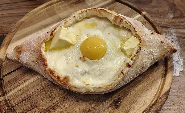 Georgian bread khatchapuri